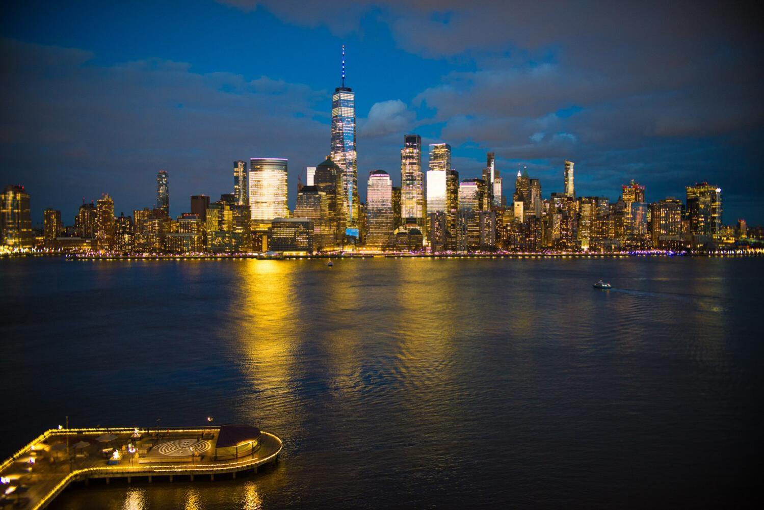 The Westin Jersey City Newport Номер фото